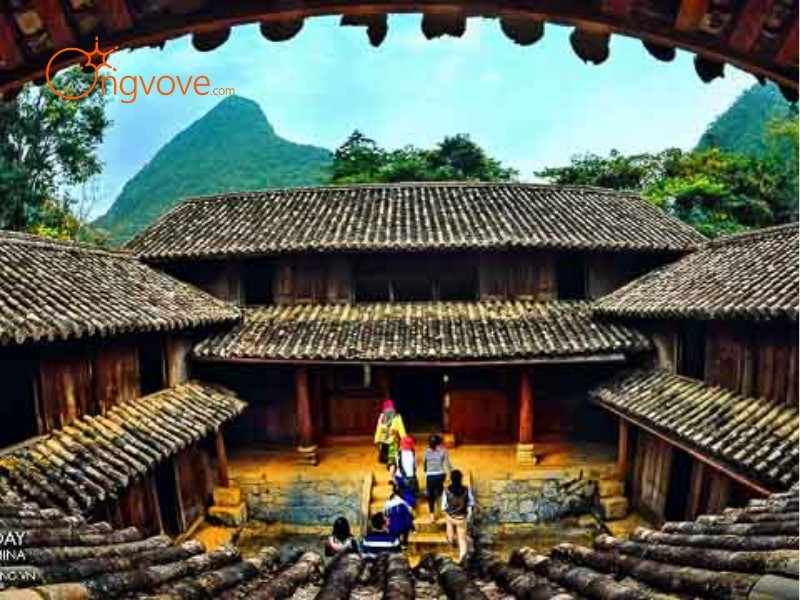 Các Địa Điểm Tham Quan Nổi Tiếng Gần Đền Đôi Cô Cầu Má Hà Giang