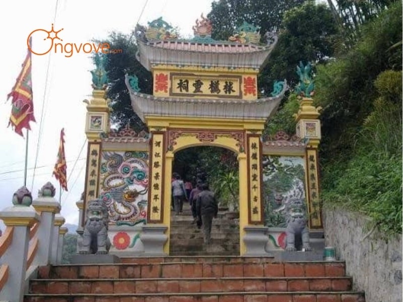 Kiến Trúc Độc Đáo Của Đền Cô Đôi Cầu Má