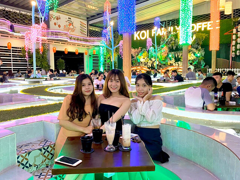 King Koi Coffee Bình Tân có gì đẹp