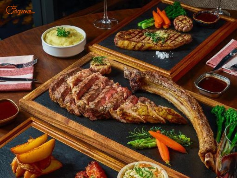 Thế Giới Ẩm Thực & Giải Trí Trên Cao