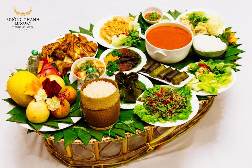 ẩm thực tại khách sạn Mường Thanh Luxury Vientiane Lào