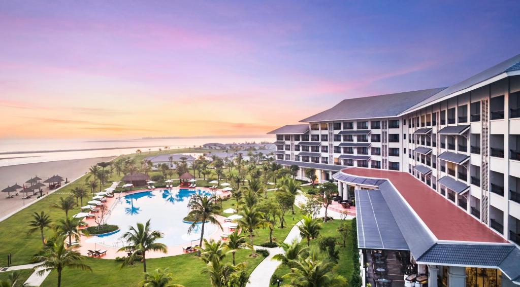 Vì Sao Chọn Meliá Vinpearl Cửa Hội Beach Resort ?