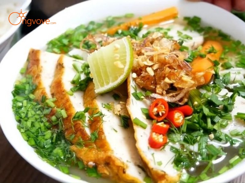 Bánh canh chả cá