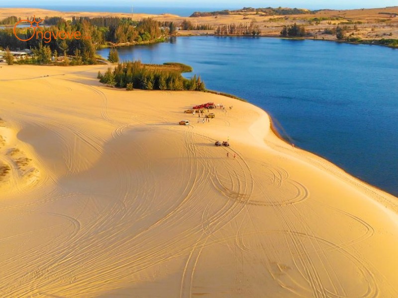 Bàu Trắng - Hồ Lục Bảo giữa lòng Phan Thiết