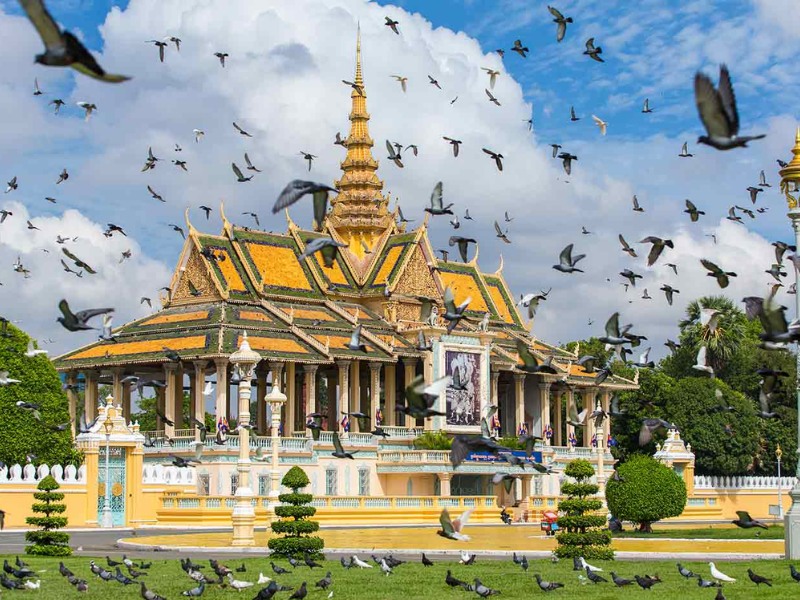 Phnom Penh - Thủ đô năng động của Campuchia