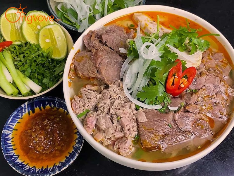 Bún bò Huế