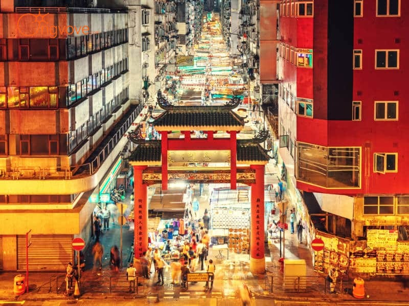 Khám phá khu chợ đêm nhộn nhịp Temple Street Night Market