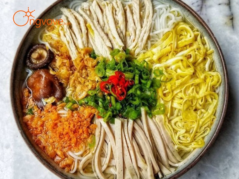 Bún thang - Món ăn thanh tao của Hà Nội