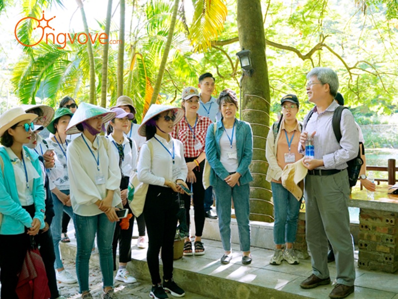 Why should you hire a tour guide in Phan Thiet?