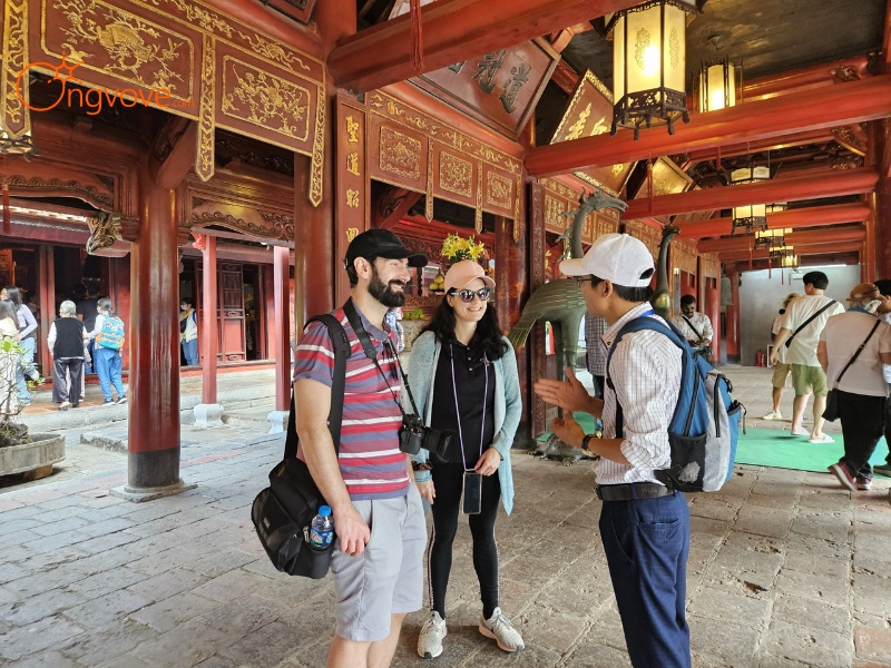 Booking a Tour Guide in Korea with Ong Vo Ve Travel