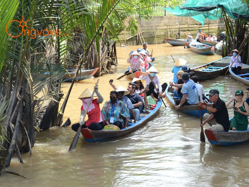 Booking a Tour Guide in Tien Giang