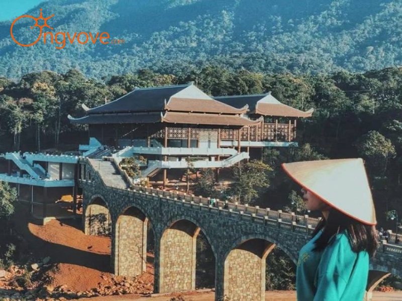 Why Hire a Tour Guide in Bac Giang?