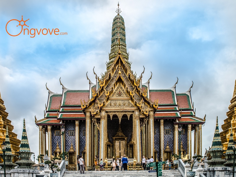 Booking a Tour Guide in Bangkok, Thailand with Ong Vo Ve Travel: A Complete Guide