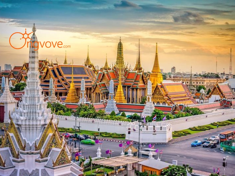 Why Hire a Tour Guide in Bangkok, Thailand?