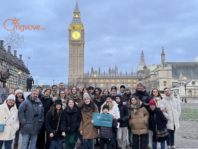 Booking a Tour Guide in London on Ong Vo Ve Travel