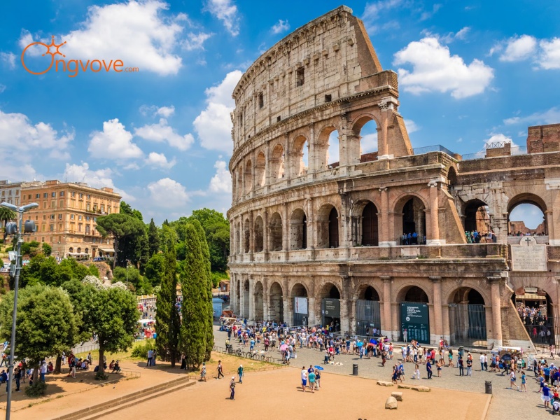 Explore the Eternal City