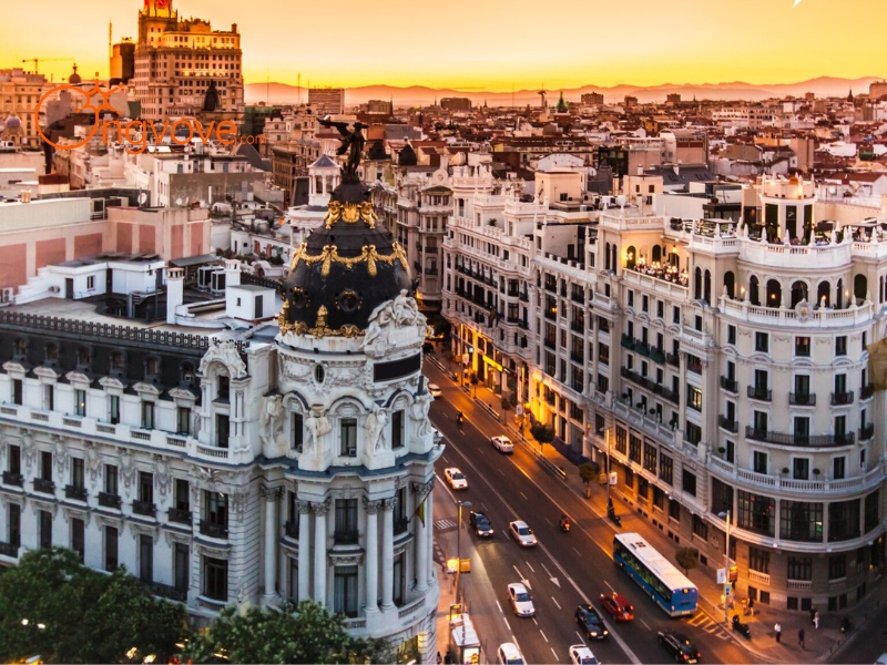 The Benefits of Hiring Spanish Tour Guides for Various Types of Travel