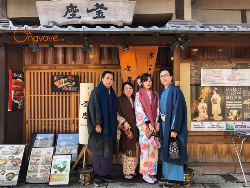 Types of Tours Offered by Japanese-Speaking Guides