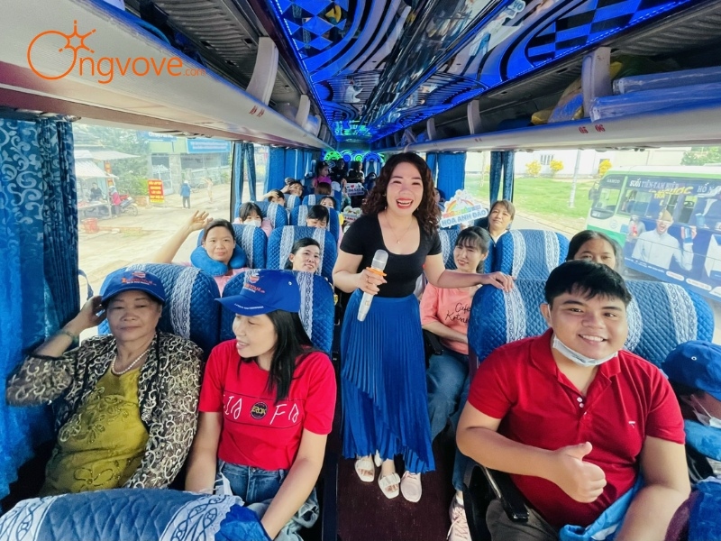 Tại Sao Bạn Cần Một Tour Guide Mèo Vạc?