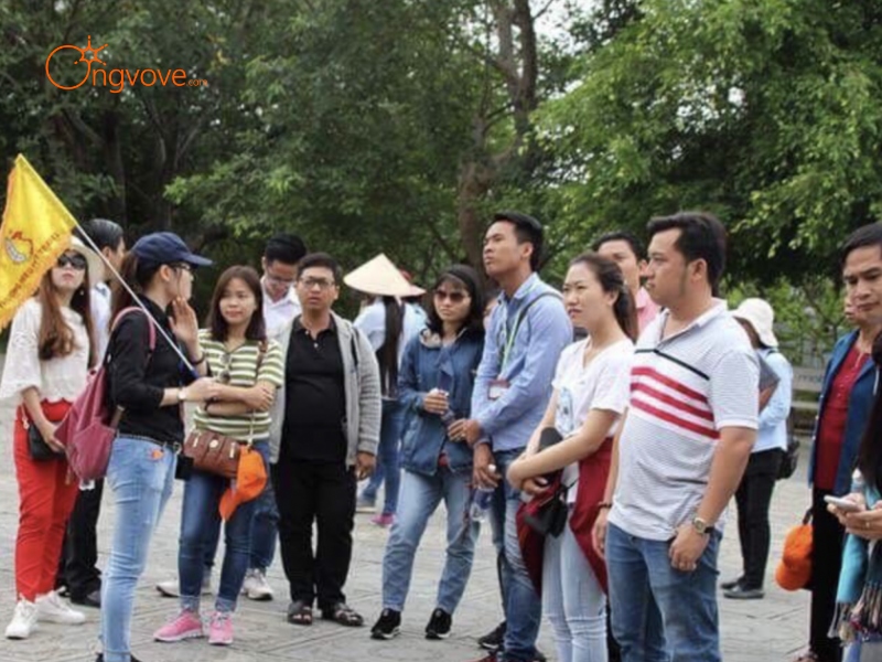 Tại Sao Bạn Cần Một Tour Guide Yên Bái?