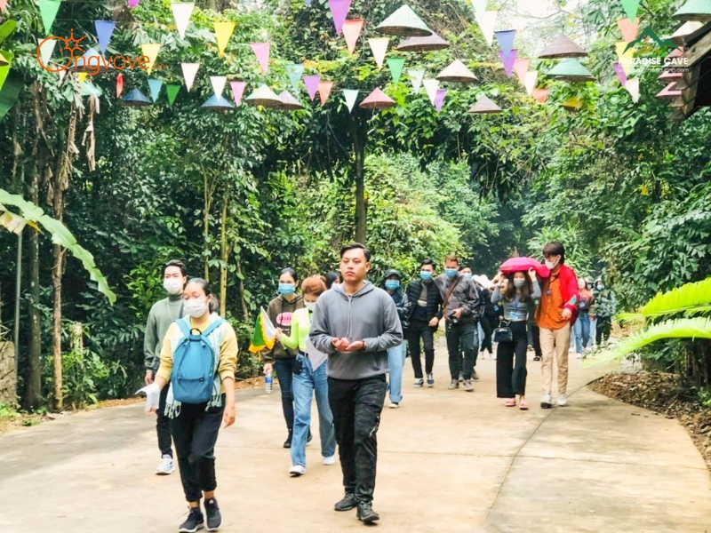 Tại Sao Bạn Cần Một Tour Guide Sơn La?