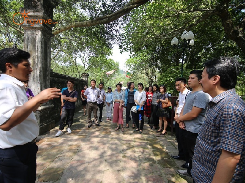 Tour Guide Hòa Bình