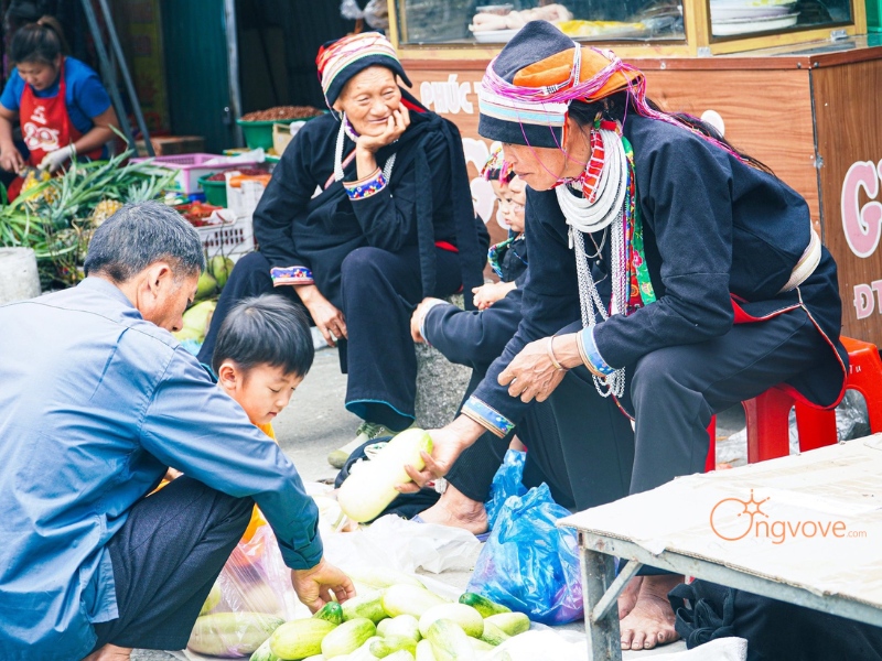 Khám phá chợ phiên Quản Bạ Hà Giang tự túc