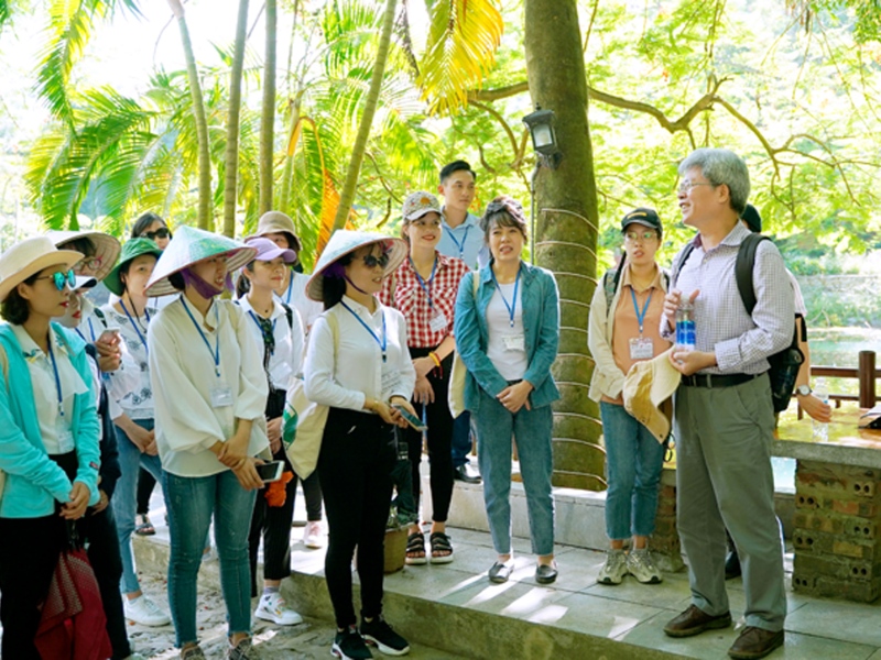 Thuê Hướng Dẫn Viên Tiếng Trung Tại Cù Lao Chàm