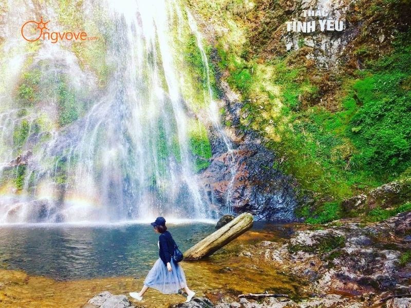 Tại Sao Bạn Nên Cần Thuê hướng dẫn viên Thác Tình Yêu Khi Đến Thác Tình Yêu?