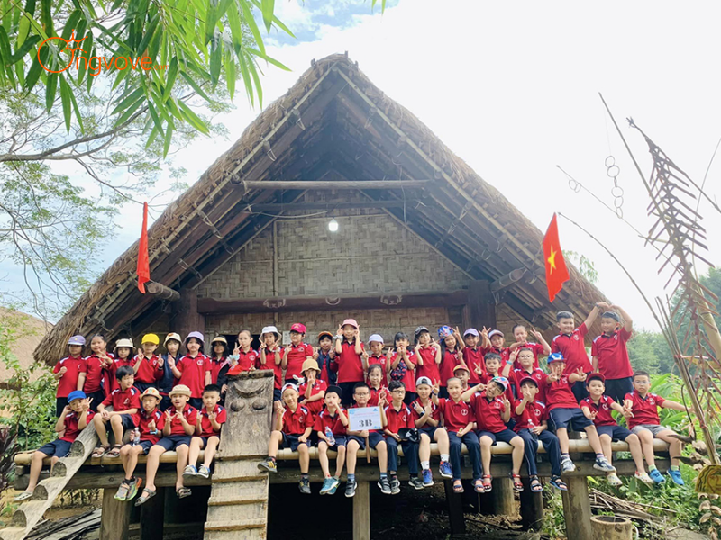 Những Tiêu Chí Cần Lưu Ý Khi Thuê hướng dẫn viên Đi Làng văn hóa du lịch cộng đồng Na Hối Bắc Hà