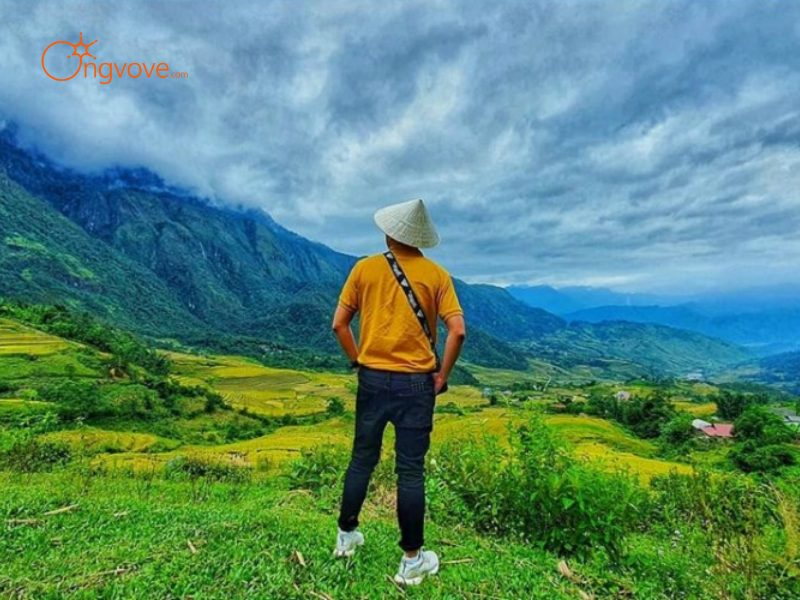Những Tiêu Chí Cần Lưu Ý Khi Thuê Hướng dẫn viên tại Suối tình Dền Sáng Y Tý