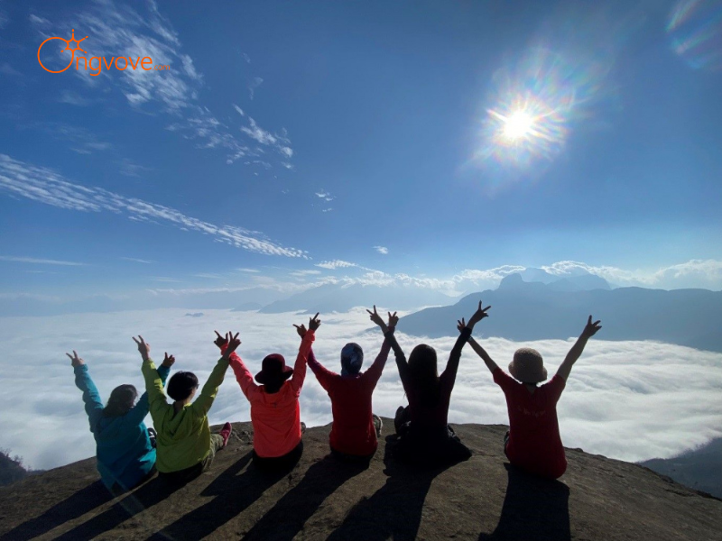 Thuê Hướng dẫn viên tại Các bản làng người Mông ở Y Tý Trên Nền Tảng Ong Vò Vẽ Travel