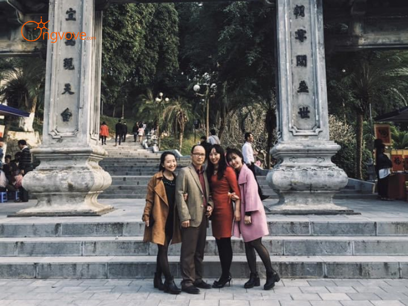 Các Loại Hình Thuê Hướng dẫn viên tại Đền Thượng - Lào Cai