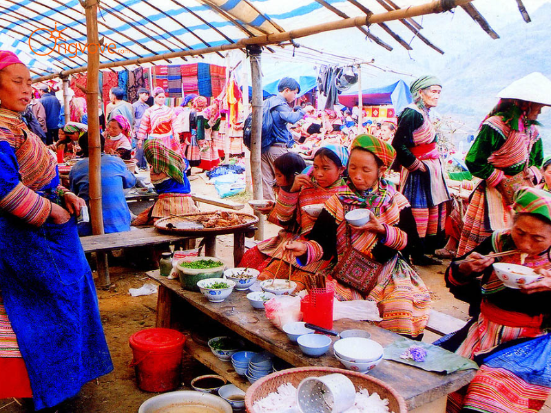 Những Tiêu Chí Cần Lưu Ý Khi Thuê Hướng dẫn viên tại Chợ phiên Si Ma Cai