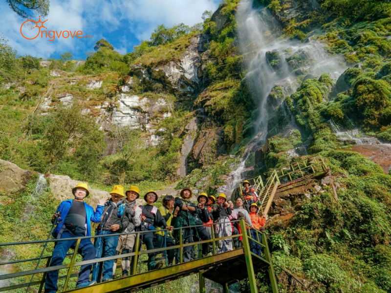Tại Sao Cần Thuê Hướng dẫn viên tại Tham gia Trekking và leo núi ở các khu vực khác nhau Lào Cai?