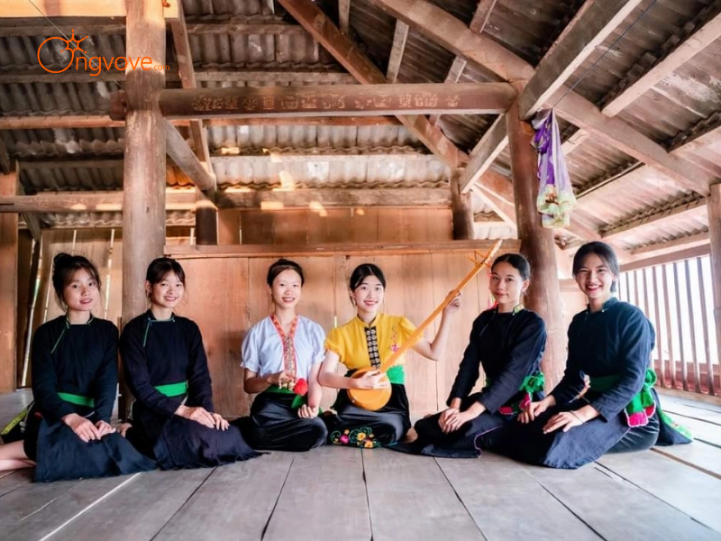 Lợi Ích Khi Thuê Hướng dẫn viên tại Dương Quỳ Văn Bàn Lào Cai