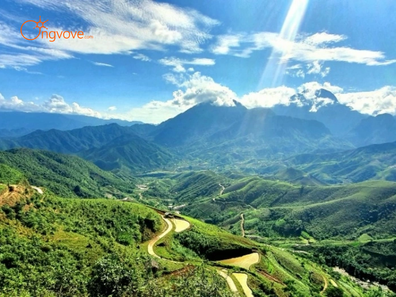 Lợi Ích Khi Thuê Hướng dẫn viên tại Núi Gia Lan (Dương Quỳ) Văn Bàn Lào Cai