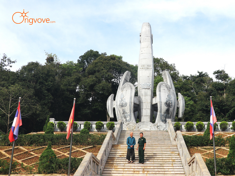 Tại Sao Cần Thuê Hướng Dẫn Viên Tại Di Tích Lịch Sử Văn Hóa Căn Cứ Cách Mạng Việt Tiến Lào Cai?