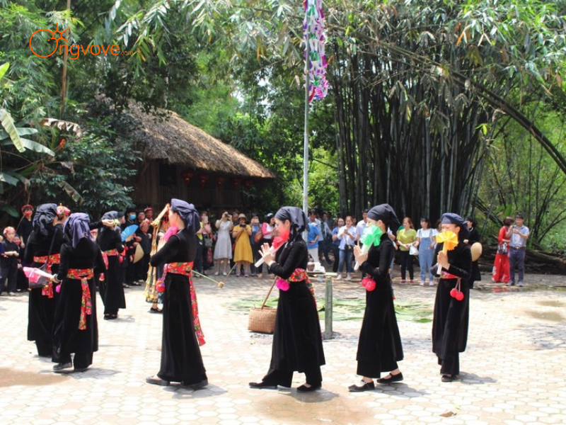 Thuê Hướng dẫn viên tại Các bản làng truyền thống của người Tày Văn Bàn Trên Nền Tảng Ong Vò Vẽ Travel