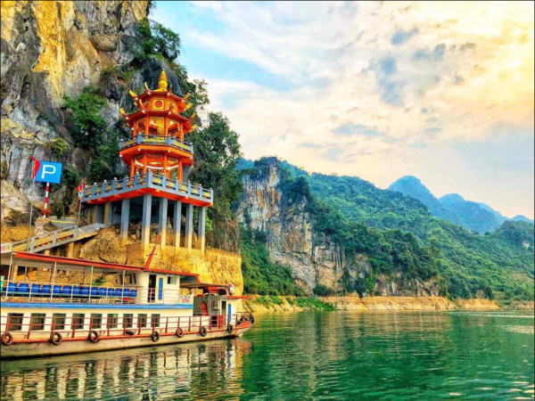 Tour du lịch Hải Phòng - Hồ Thung Nai - Đền Chúa Thác Bờ 1 ngày